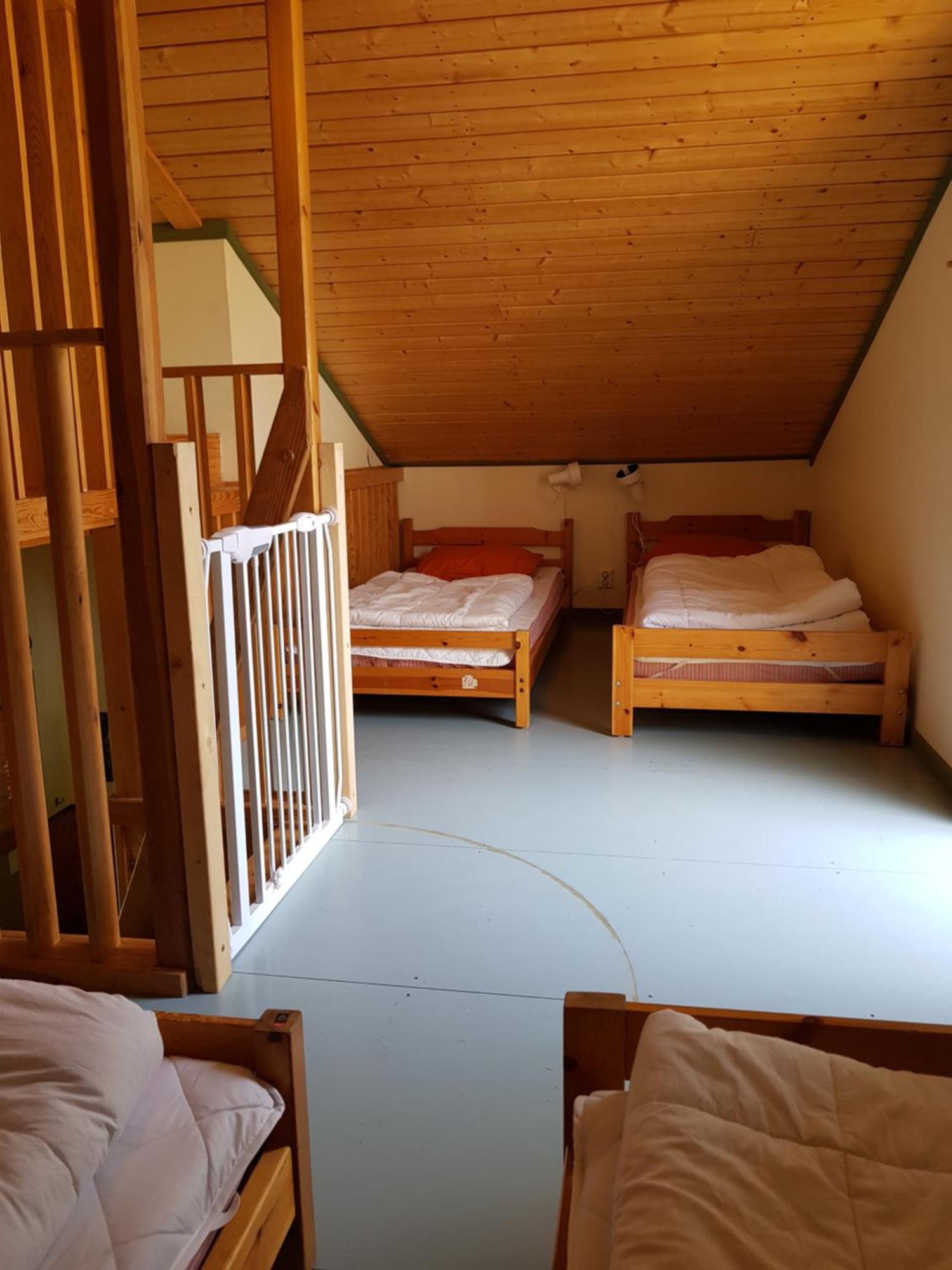 Motel E4 Kolmarden Apartments And Cottages Bagian luar foto