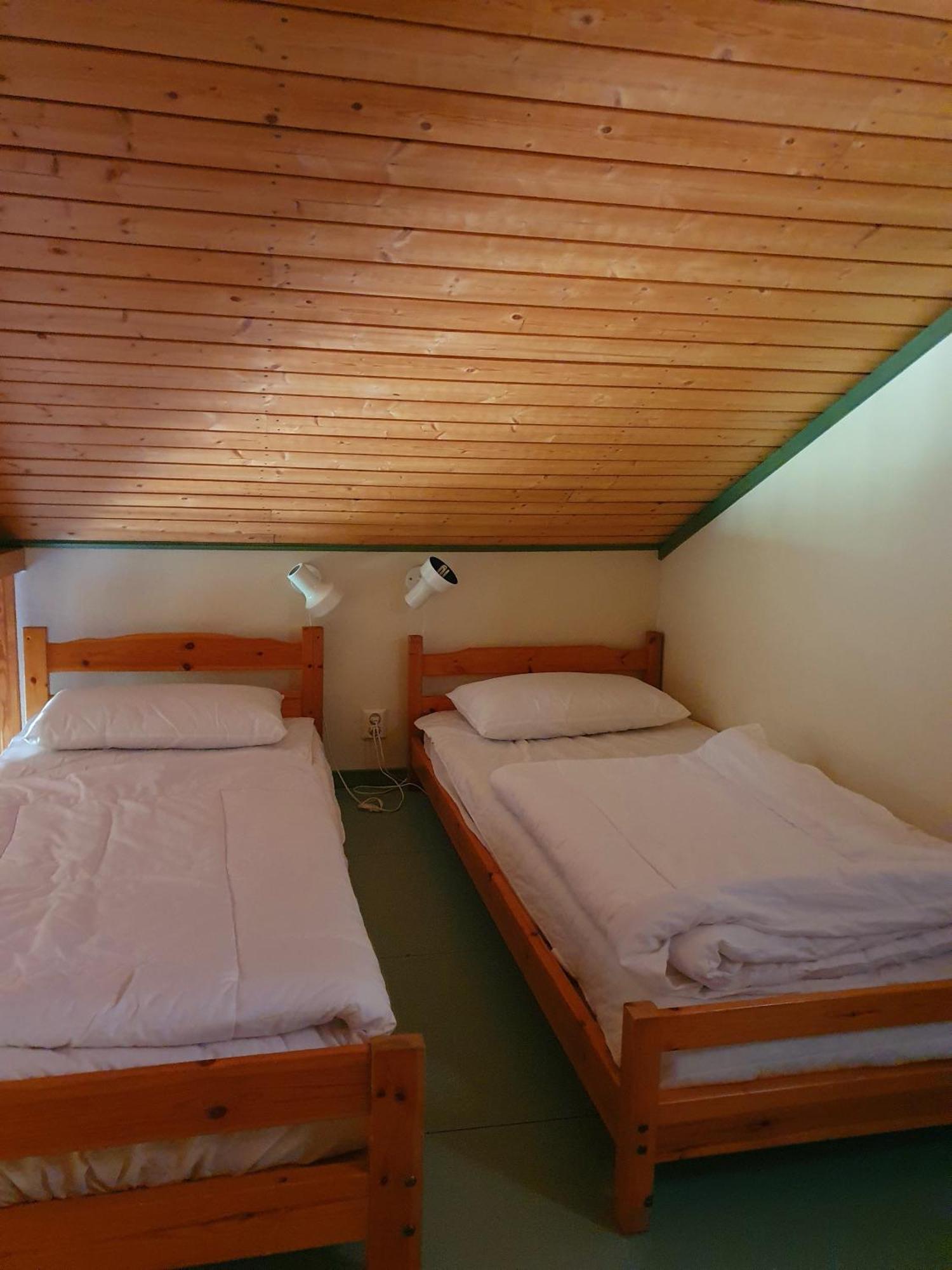 Motel E4 Kolmarden Apartments And Cottages Bagian luar foto