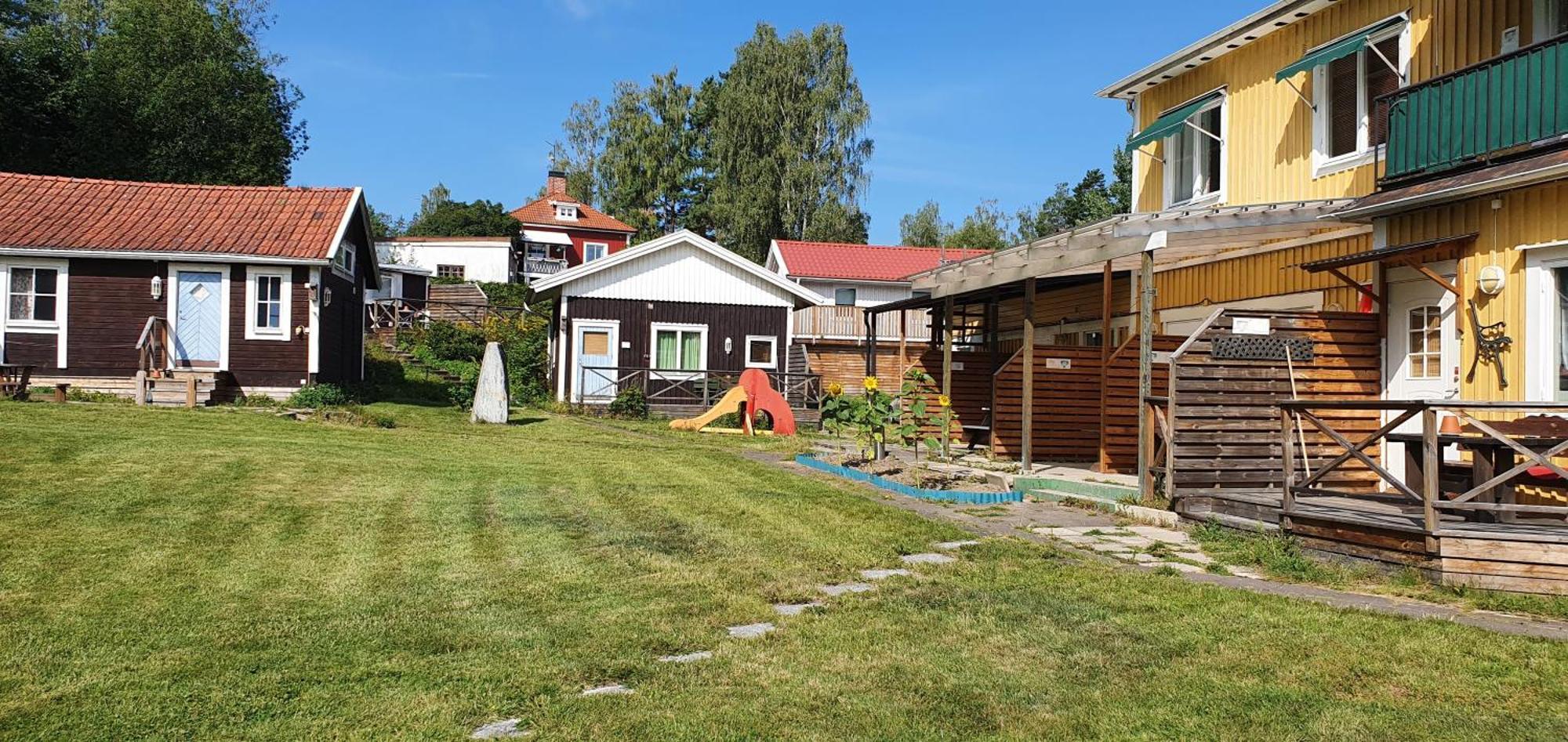 Motel E4 Kolmarden Apartments And Cottages Bagian luar foto